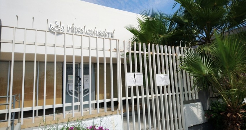 Por brote de coronavirus cierran oficinas de PENSIONISSSTE La Paz