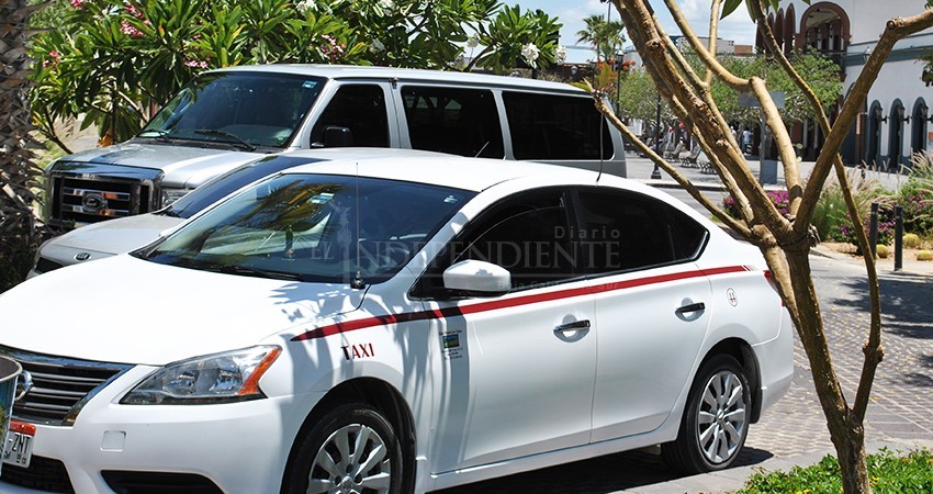 Sitios de taxi ya operan al 100%, luego de reducción de servicio por pandemia