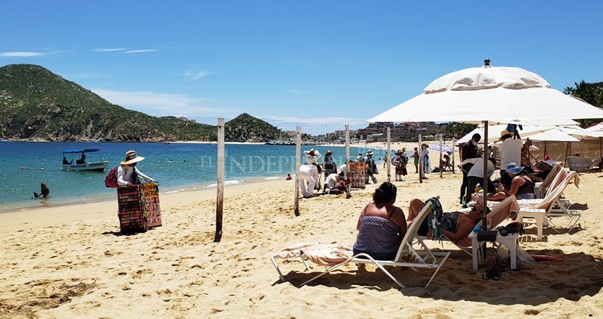 Movilización ciudadana obliga a hotel de CSL liberar el paso en playa El Médano