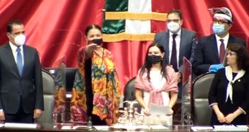 En votación dividida, eligen a Sauri presidenta de la Mesa Directiva