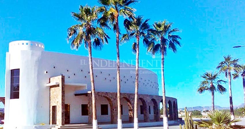 UABCS concursa a concesión de cafetería hecha con recursos federales