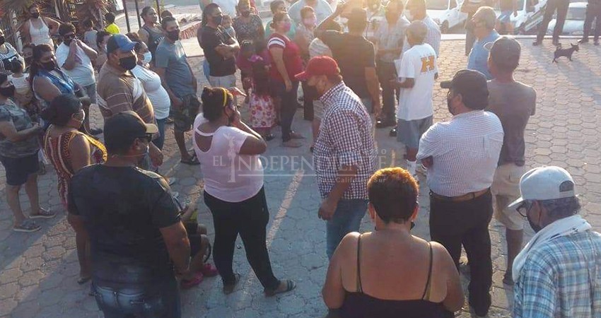 Vecinos de la colonia El Pedregal de La Paz clama por agua
