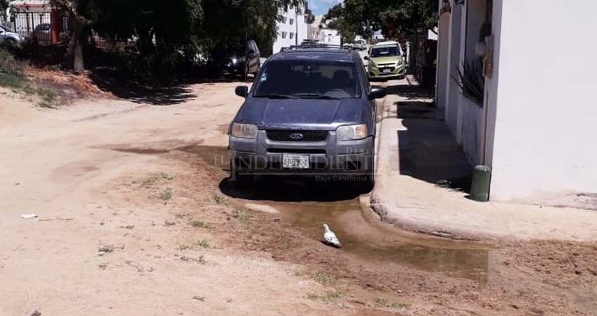 “Ni porque es vecina de la colonia, la alcaldesa arregla calles y fugas”: vecinos de Monte Real