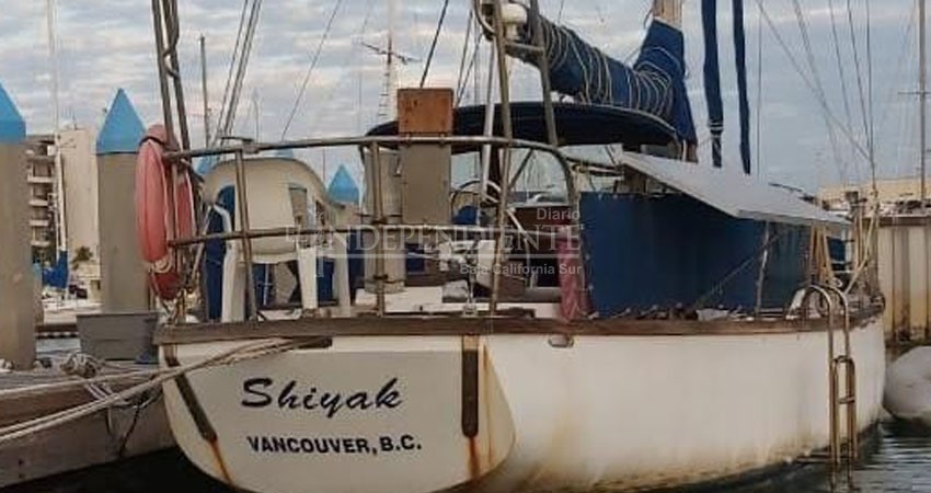 Extranjero es localizado muerto dentro de su embarcación en la bahía de La Paz