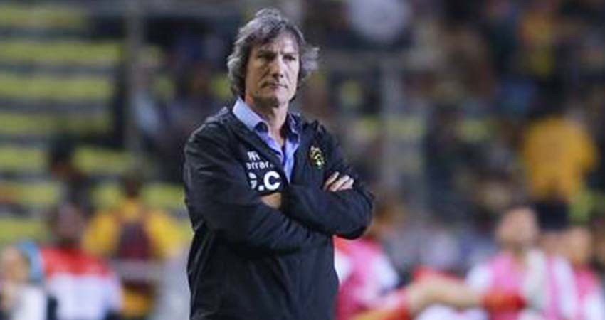 Caballero confía que regreso de aficionados no se salga de control