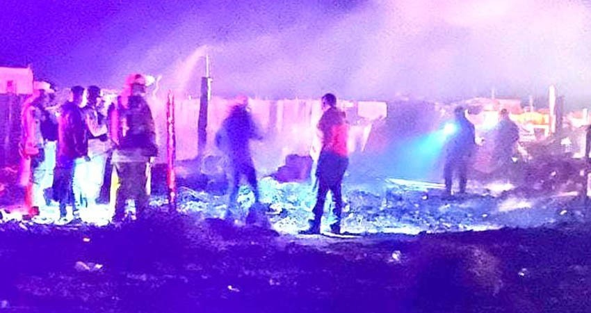 Mueren calcinados 5 menores en incendio de una vivienda