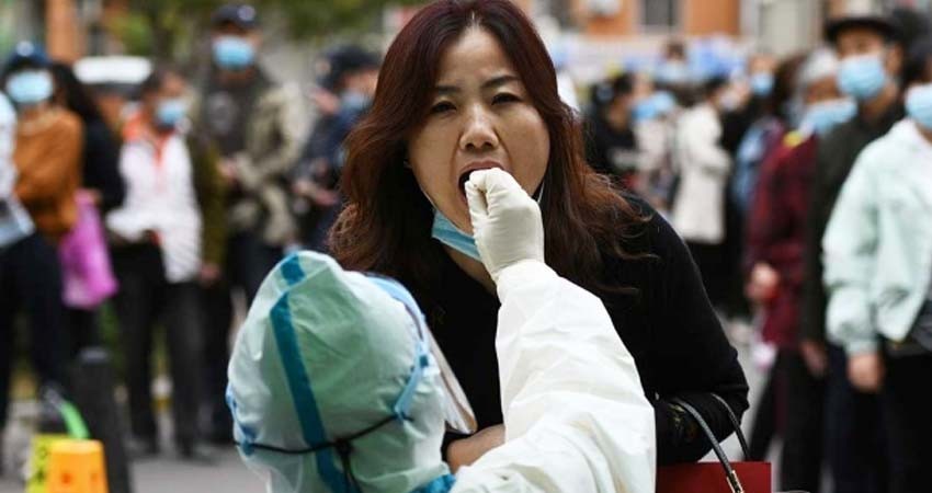 China aplica pruebas a casi 5 millones de personas por brote