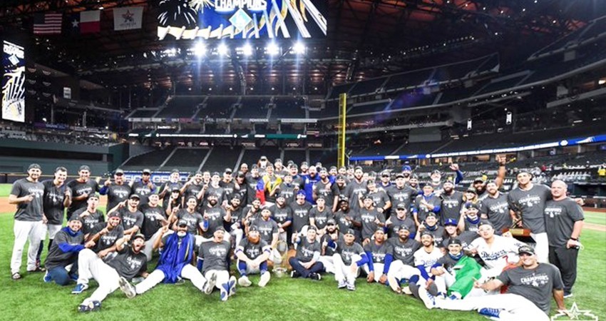 Con gran cierre de Julio Urías, Dodgers conquistan la Serie Mundial