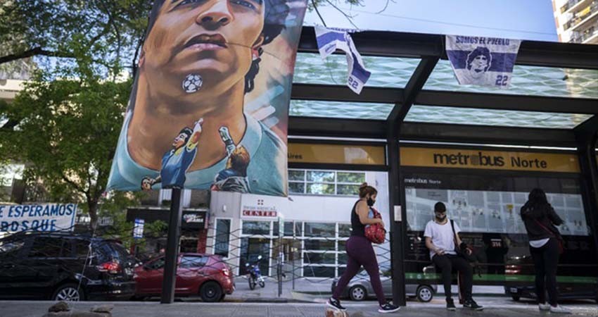 Maradona se siente bien de cirugía; exige alta hospitalaria