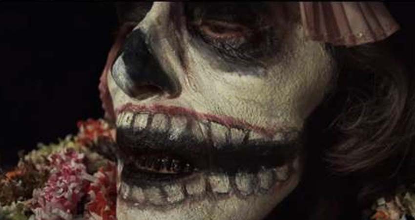 'La Catrina' dedica sus versos a médicos y enfermeras que combaten al Covid-19