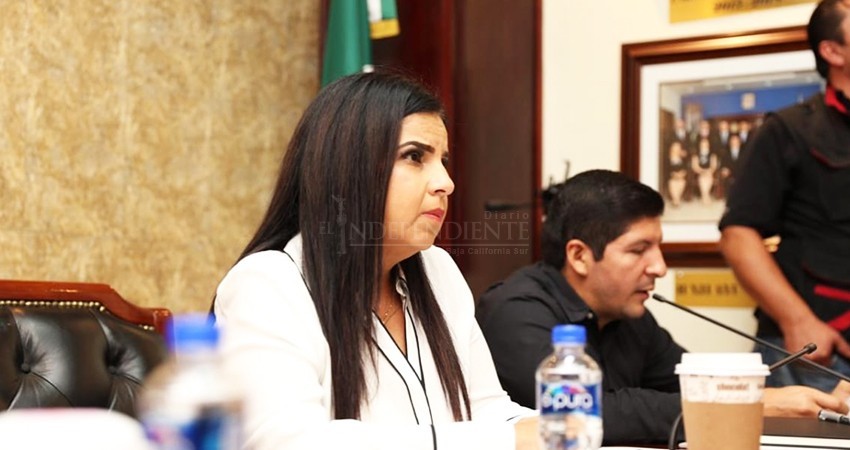 Armida Castro, imposibilitada para tomar una decisión sobre su futuro político