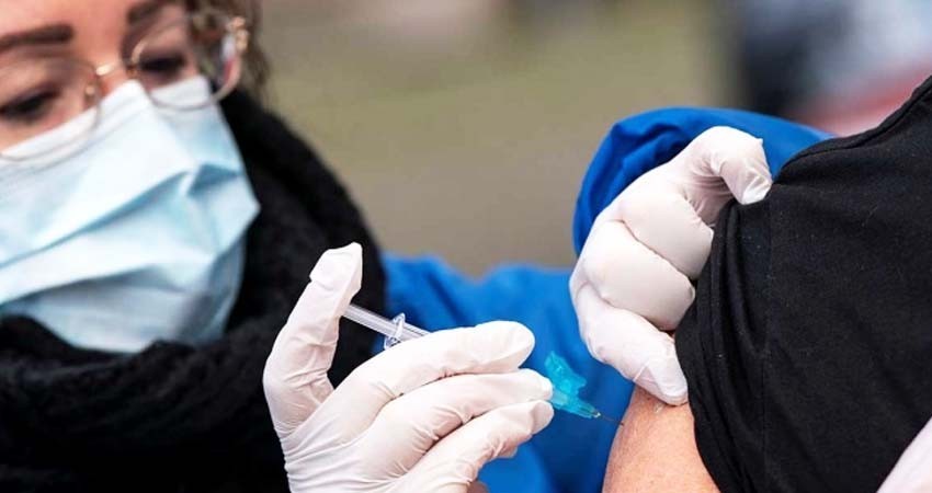 Vacuna contra covid de BioNTech podría ser distribuida este año