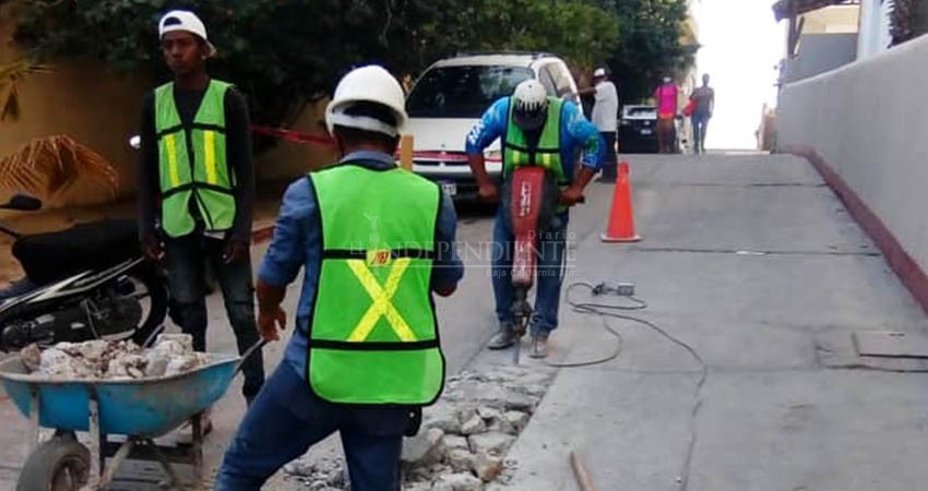 Diez años después, cumplen con la construcción de baños públicos en El Médano