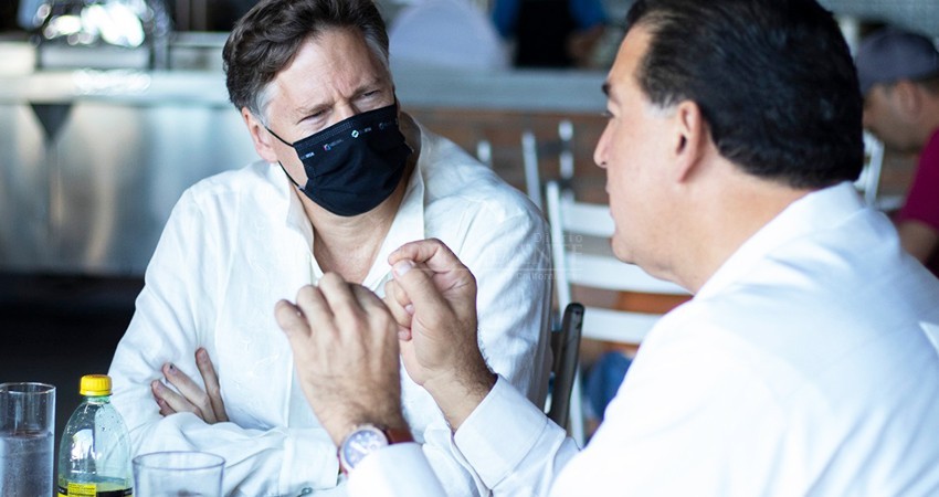 Recibe el alcalde de La Paz al embajador de EU en México