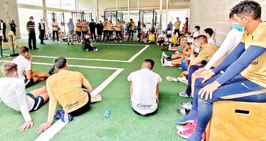 Las letras y el ritmo en CU; un finalista motivado