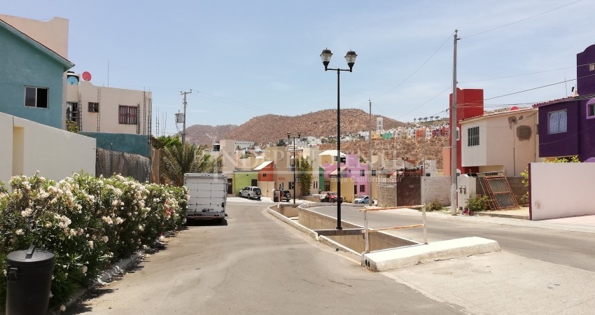 Sin temor a la muerte, las posadas y convivios siguen en Los Cabos