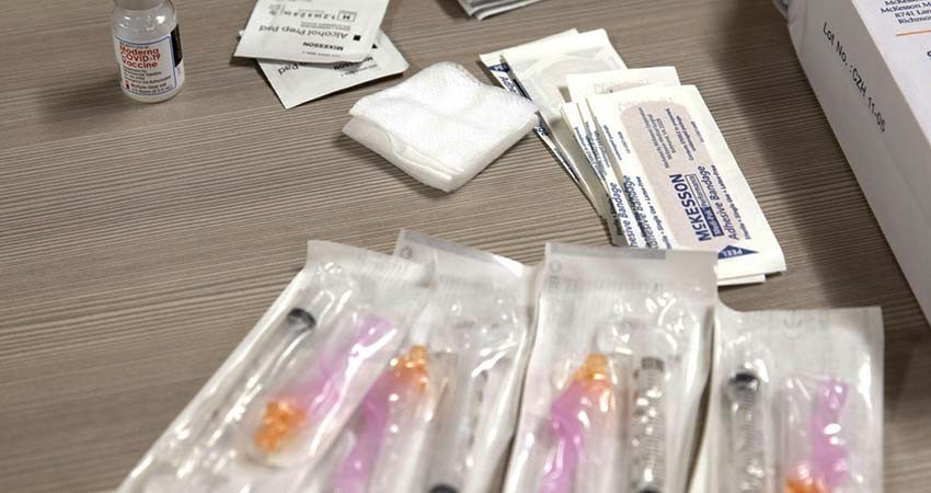 Será voluntaria la aplicación de la vacuna