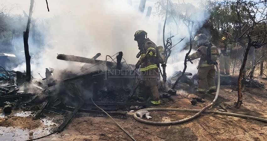Familia pierde hogar en incendio en CSL: Bebé de 4 meses resulta herida por quemaduras