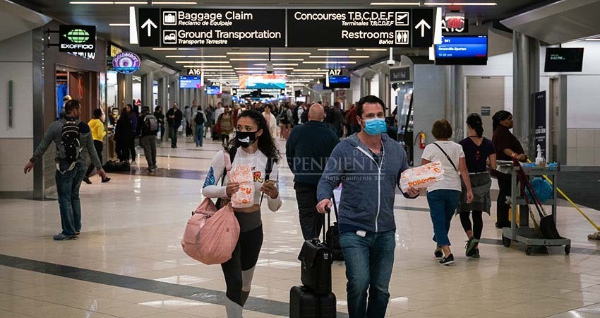 Decreta Biden cuarentena obligatoria a viajeros que ingresen a EE. UU. desde el extranjero