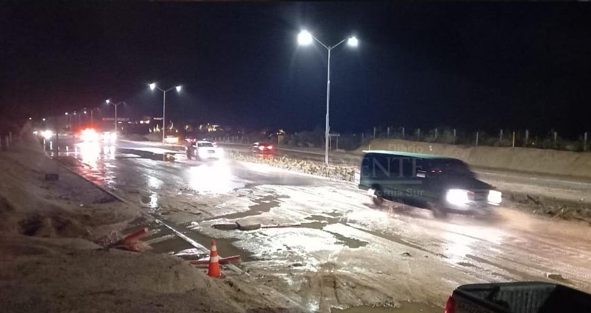 Truena acueducto en el Corredor Turístico de Los Cabos