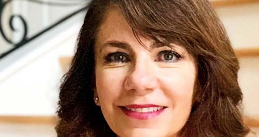 Presenta textos reflexivos; mordisquean temas como migración, errancia y violencia   3