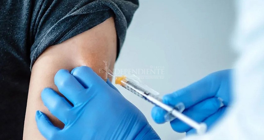 Primera línea contra Covid-19 cumple 21 días sin la segunda dosis de la vacuna