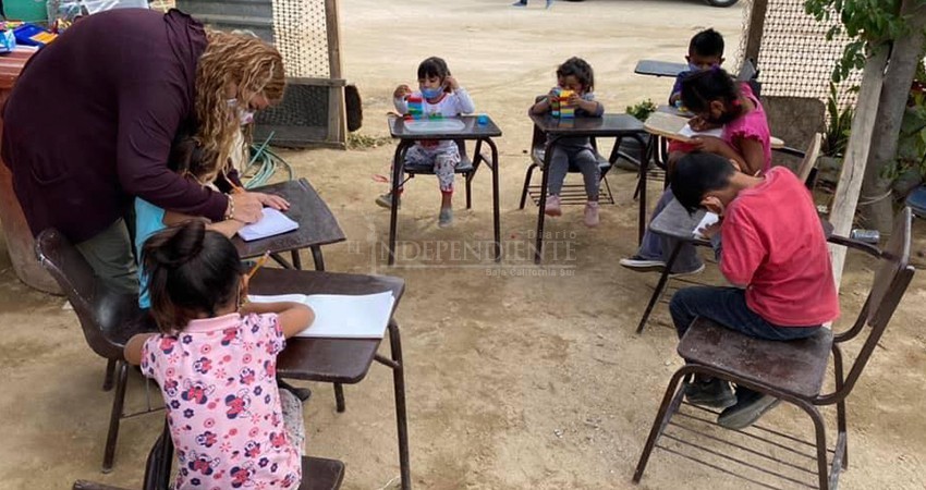 Ciudadanos se movilizan para que niños de escasos recursos puedan estudiar