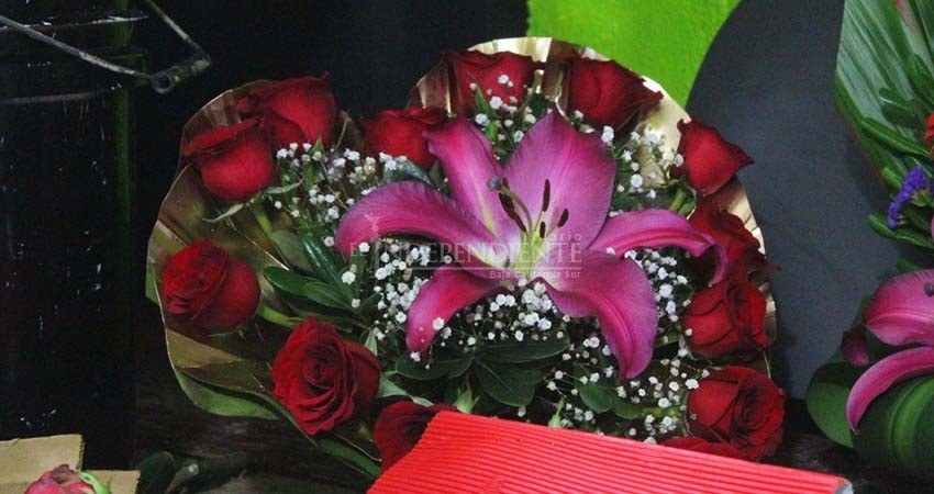 Incertidumbre en las ventas para este 14 de febrero, reporta florería