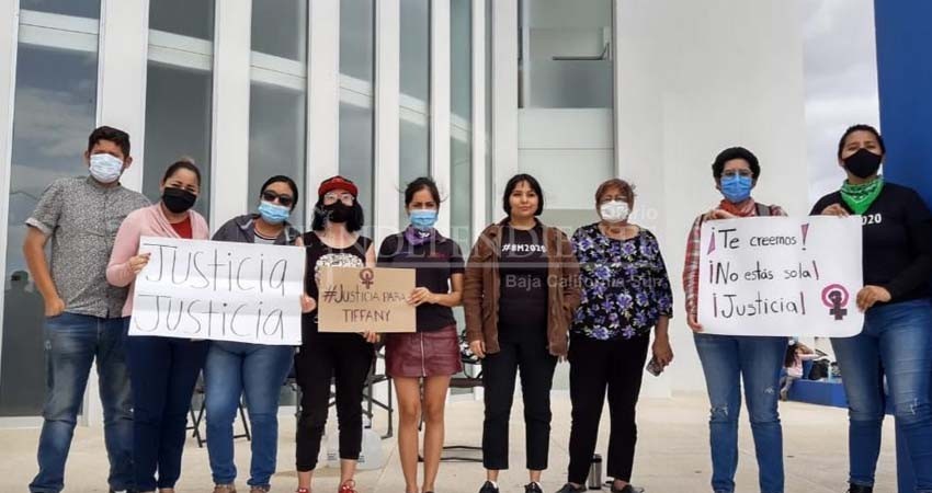 De forma pacífica, exigen justicia para Tiffani en Los Cabos