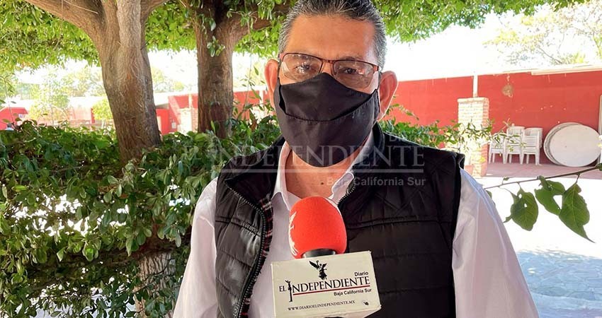 Hasta que no se me finiquite, sigo siendo Director de Comercio del Ayto: Martínez Burgos