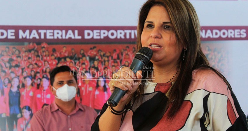 Promete alcaldesa que el muro de Costa Azul se demolerá