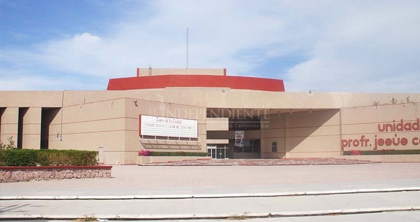 Teatro de la Ciudad volverá a presentar obras en marzo: Sylvia Rittner