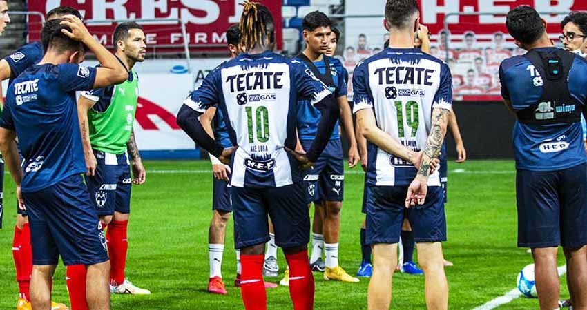 Rayados entrenó minutos después del juego con Xolos; Aguirre niega sea castigo