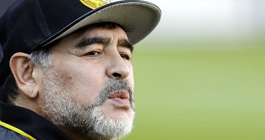 Maradona estaba secuestrado por su abogado, asegura su exesposa