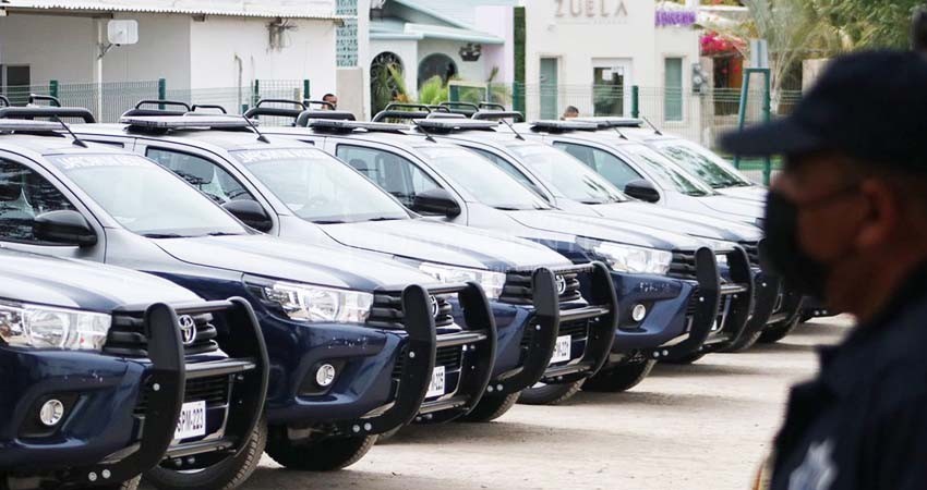 Recibe Policía de La Paz, nuevas unidades y armamento