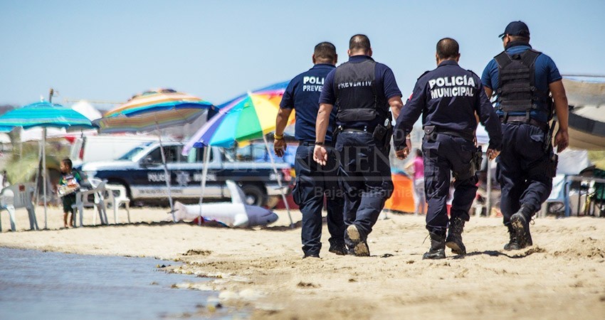 Instala Zofemat operativos en playas de La Paz durante Semana Santa