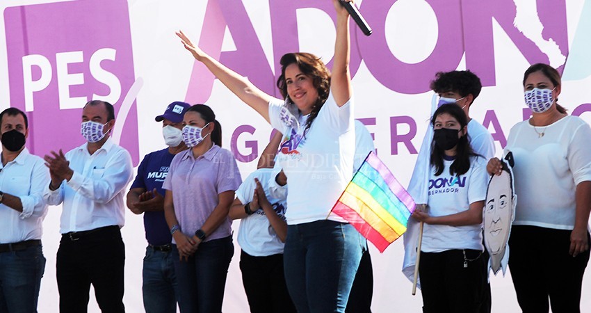 Derechos de la comunidad LGTB+, jurídicamente también los defenderemos: Adonaí Carreón