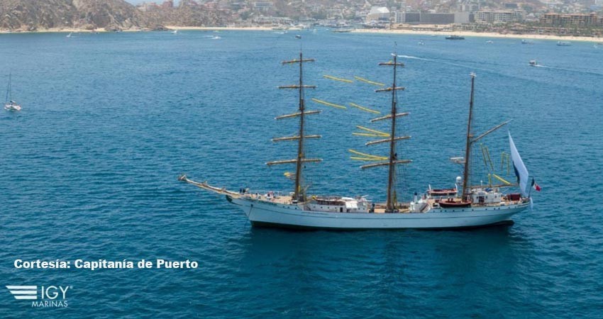Arriba al puerto de CSL el Velero “Cuauhtémoc”
