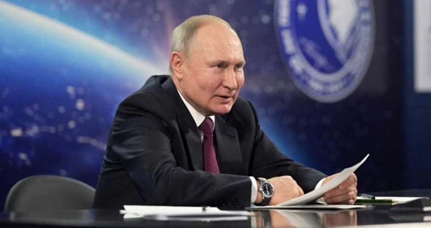 Rusia debe seguir siendo una potencia espacial: Putin