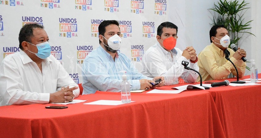 Víctor Castro sabe que está cayendo por su falta de responsabilidad: Unidos Contigo