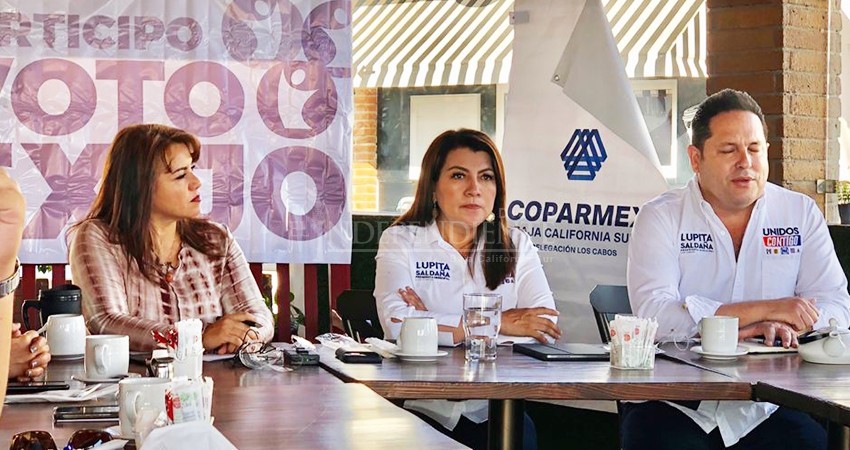 Lupita Saldaña, primera candidata en reunirse con la Coparmex de Los Cabos