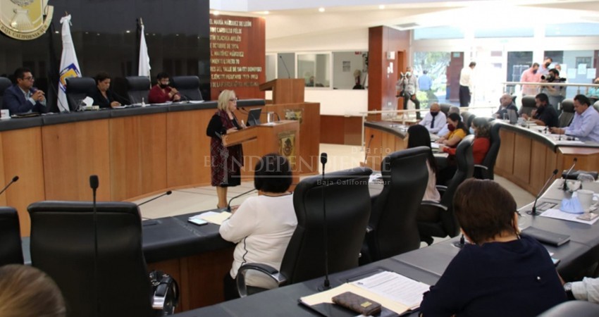 Califica de poco productiva Mendoza Davis a la legislatura actual