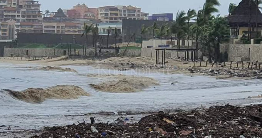En temporada de lluvias playas sufren impactos por negligencia de arrojar residuos en arroyos
