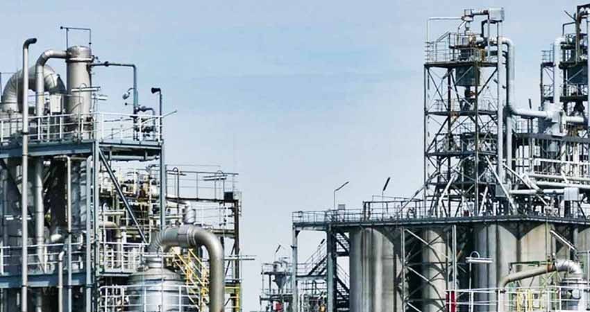 Moody's baja calificación de refinería Deer Park tras comprarla Pemex