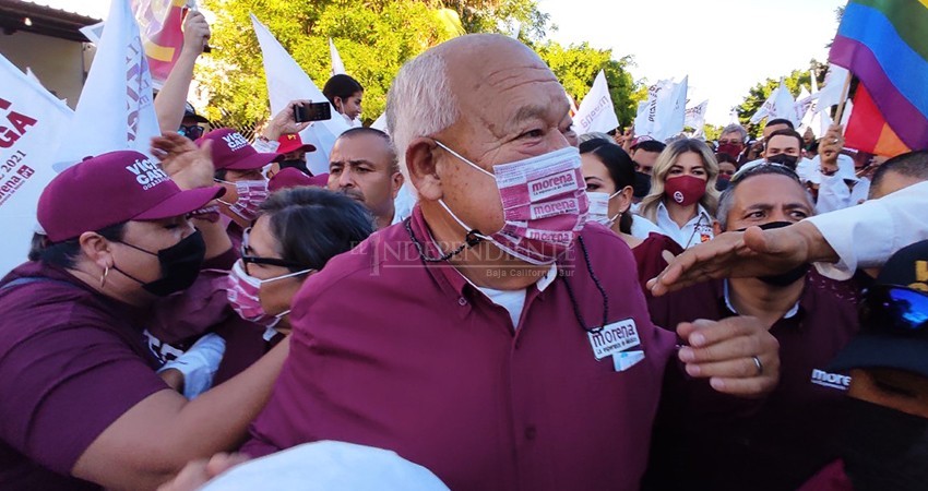 Los programas sociales se distribuyeron sin distingo de colores partidistas: Víctor Castro
