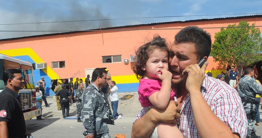 El incendio de la guardería ABC a través de la lente de las y los fotógrafos locales