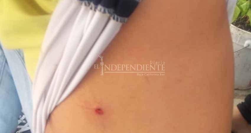 Lo hieren con picahielo por resistirse a un asalto