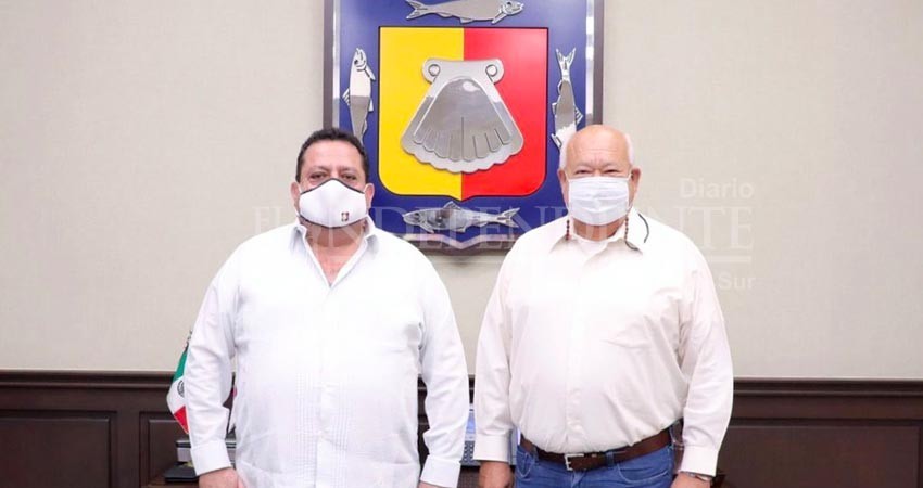 Se reúnen Carlos Mendoza Davis y Víctor Castro Cosío