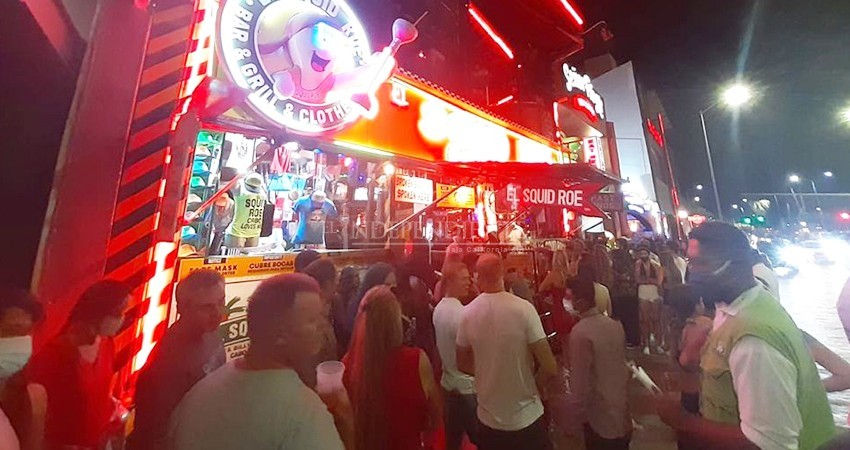 Autoridades sanitarias vigilan vida nocturna de Cabo San Lucas