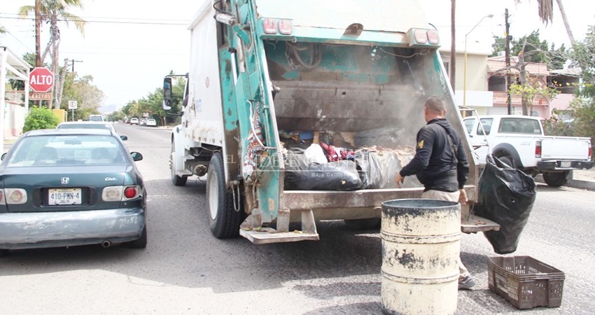 La Paz tiene solo 25 camiones para basura y atiende 40 rutas